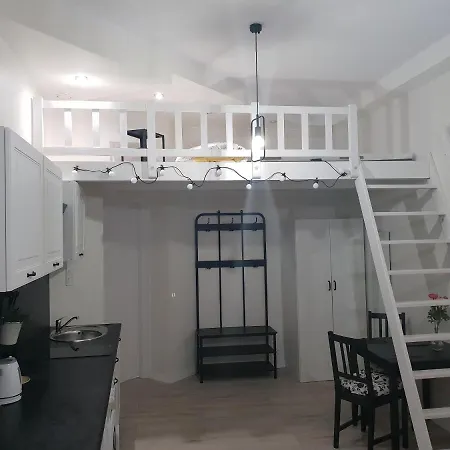 Przytulna Kawalerka Z Antresola Apartment Katowice