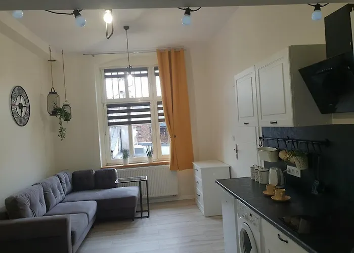 Przytulna Kawalerka Z Antresola * Katovice